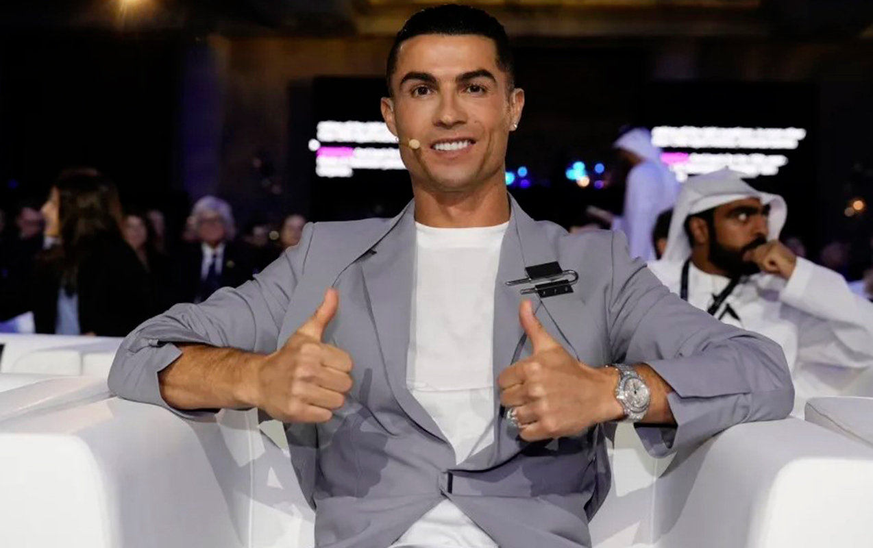 tarixin-en-yaxsi-oyuncusu-menem