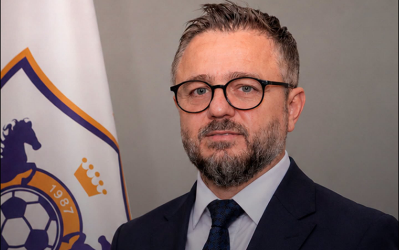 qarabagin-metbuat-katibi-vezifesinden-ayrildi