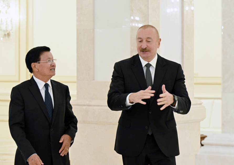 Laos prezidentinin şərəfinə rəsmi nahar verildi - FOTOLAR 2