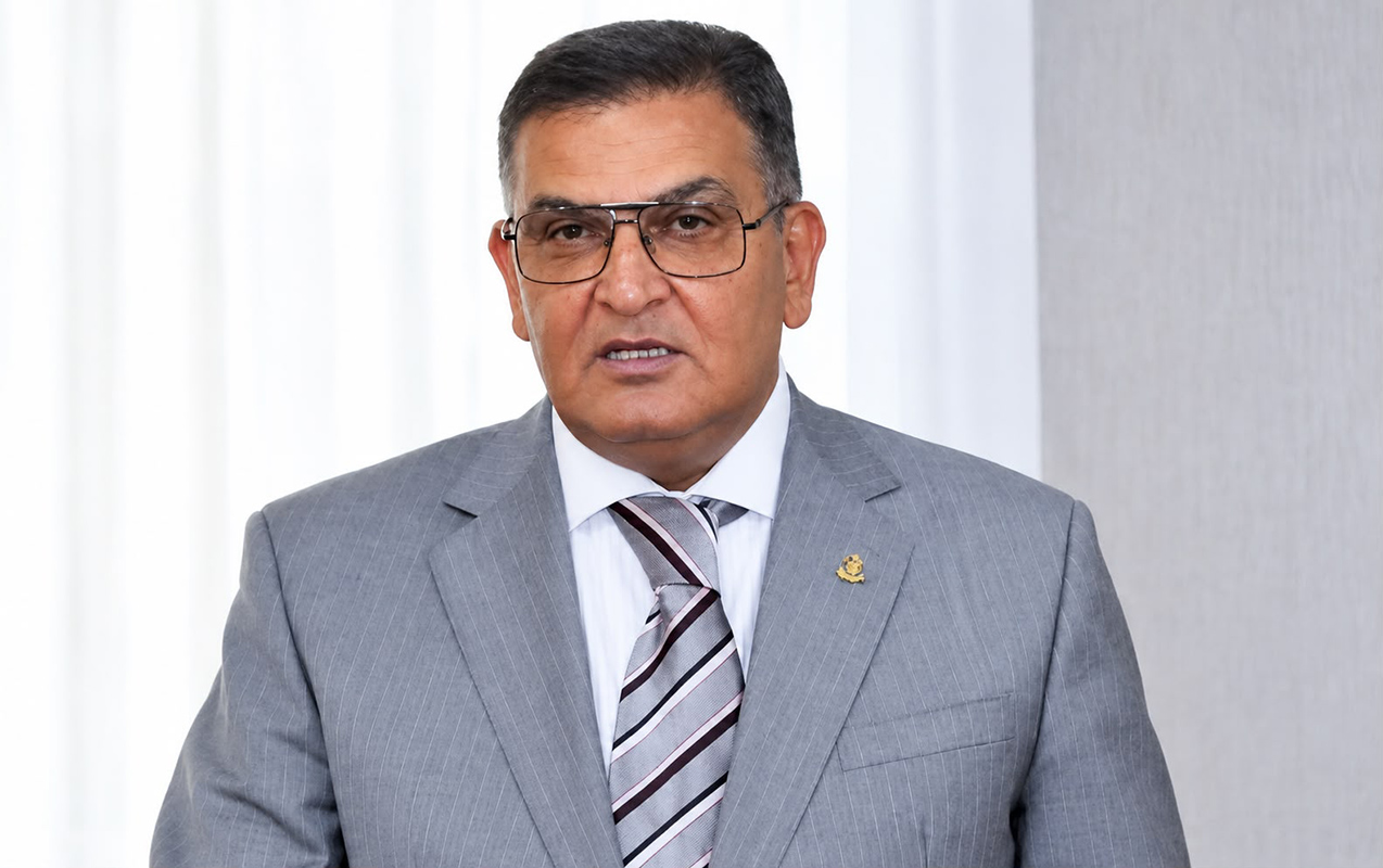 semedovun-menimsediyi-pulu-oglu-qaytardi