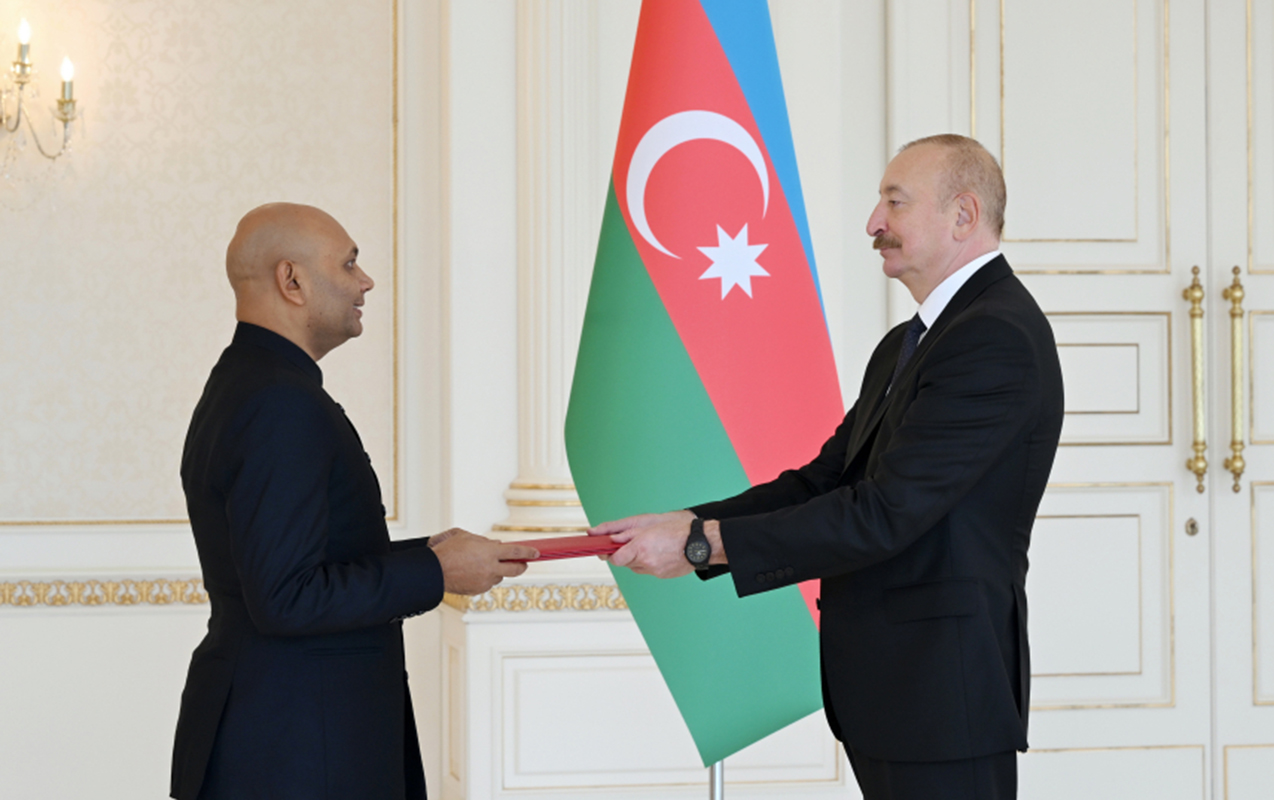 prezident-yeni-sefiri-qebul-etdi