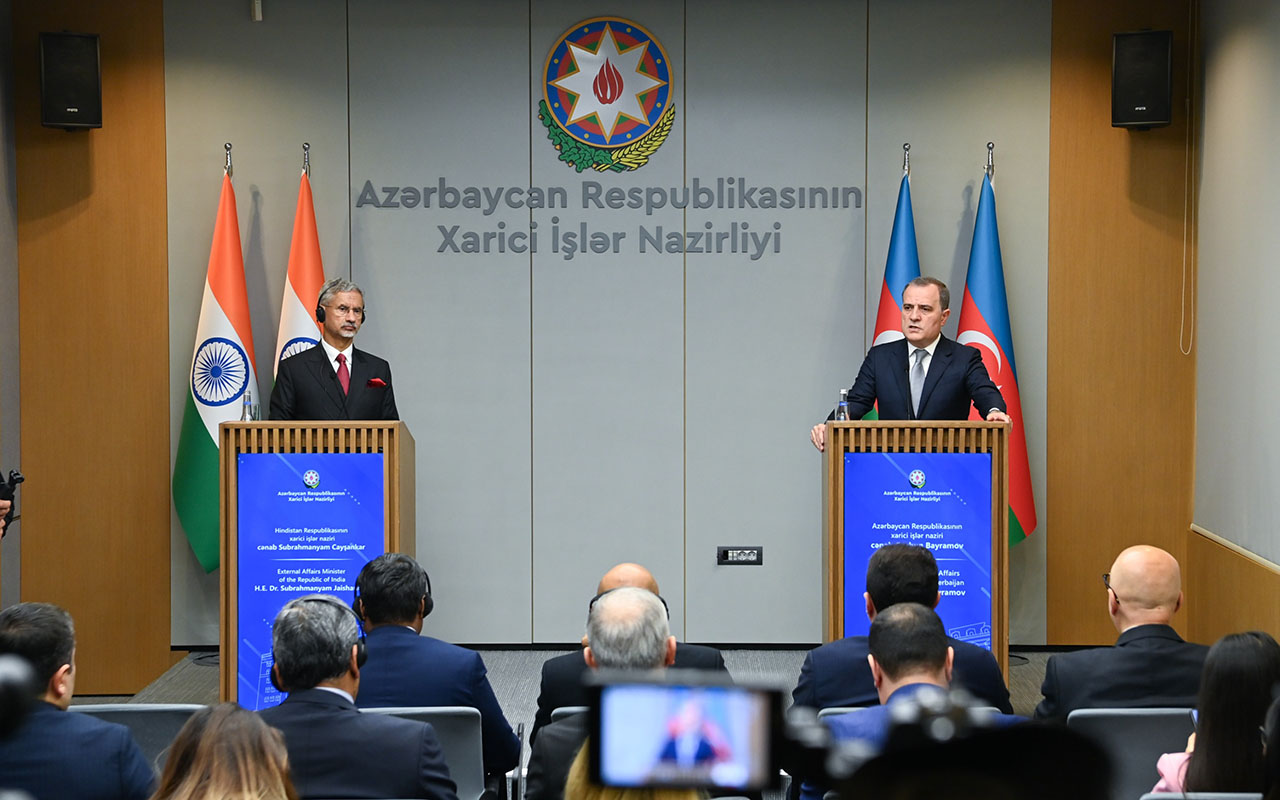 azerbaycan-hindistan-munasibetlerini-muzakire-etdiler
