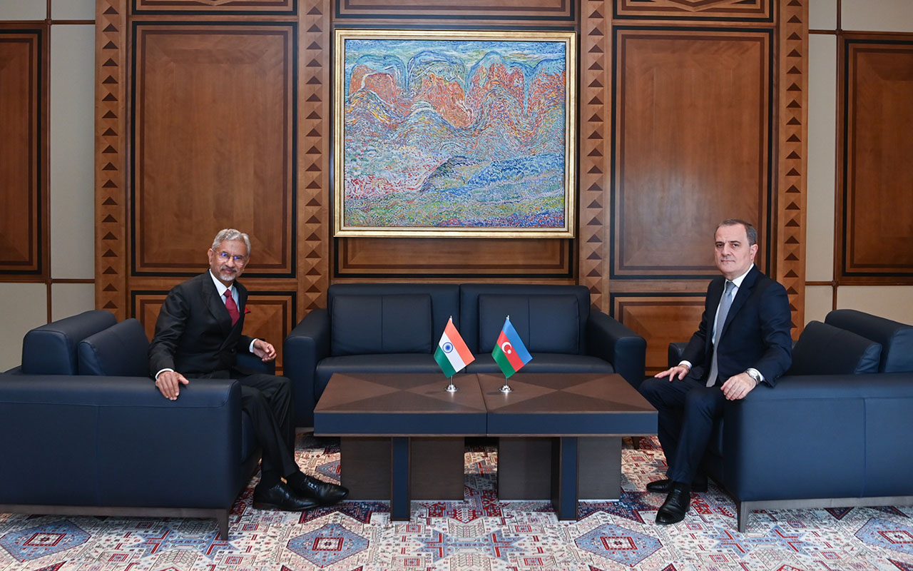 azerbaycan-hindistan-munasibetlerini-muzakire-etdiler