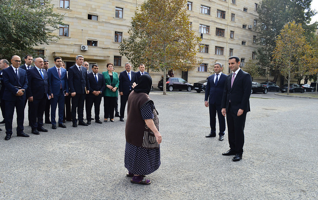 memmediye-memmedov-sakinlerle-novbeti-gorus-kecirdi