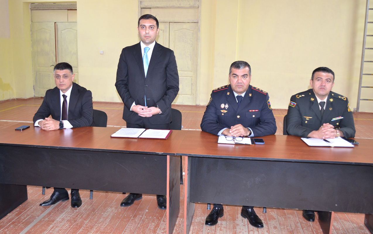 orxan-memmedov-avas-kendinde-seyyar-qebul-kecirdi