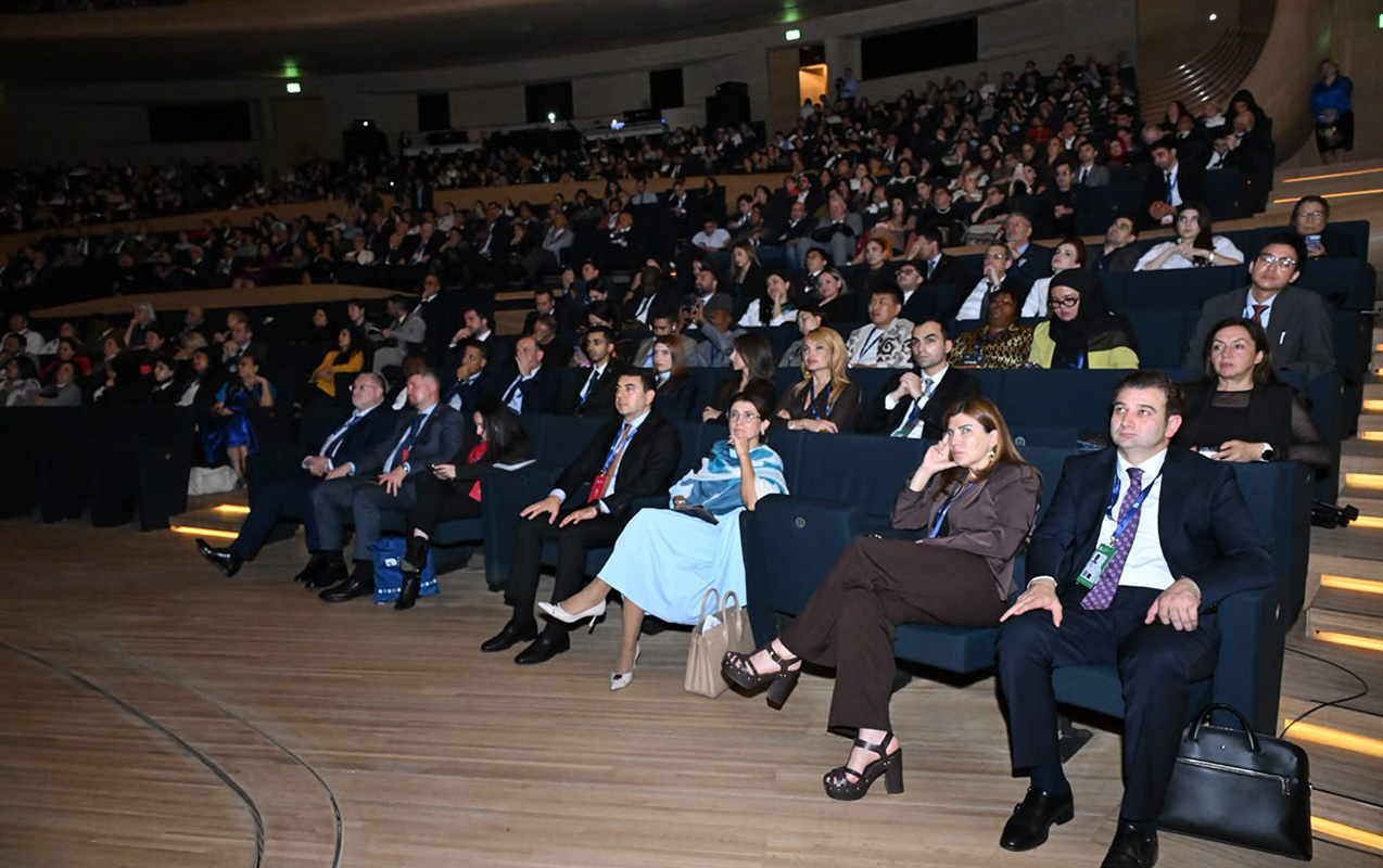 vii-umumdunya-medeniyyetlerarasi-dialoq-forumunun-baglanis-merasimi-kecirildi
