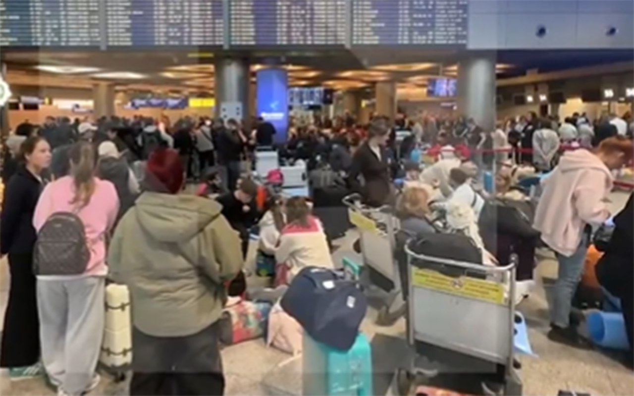 moskva-aeroportlari-bu-gece