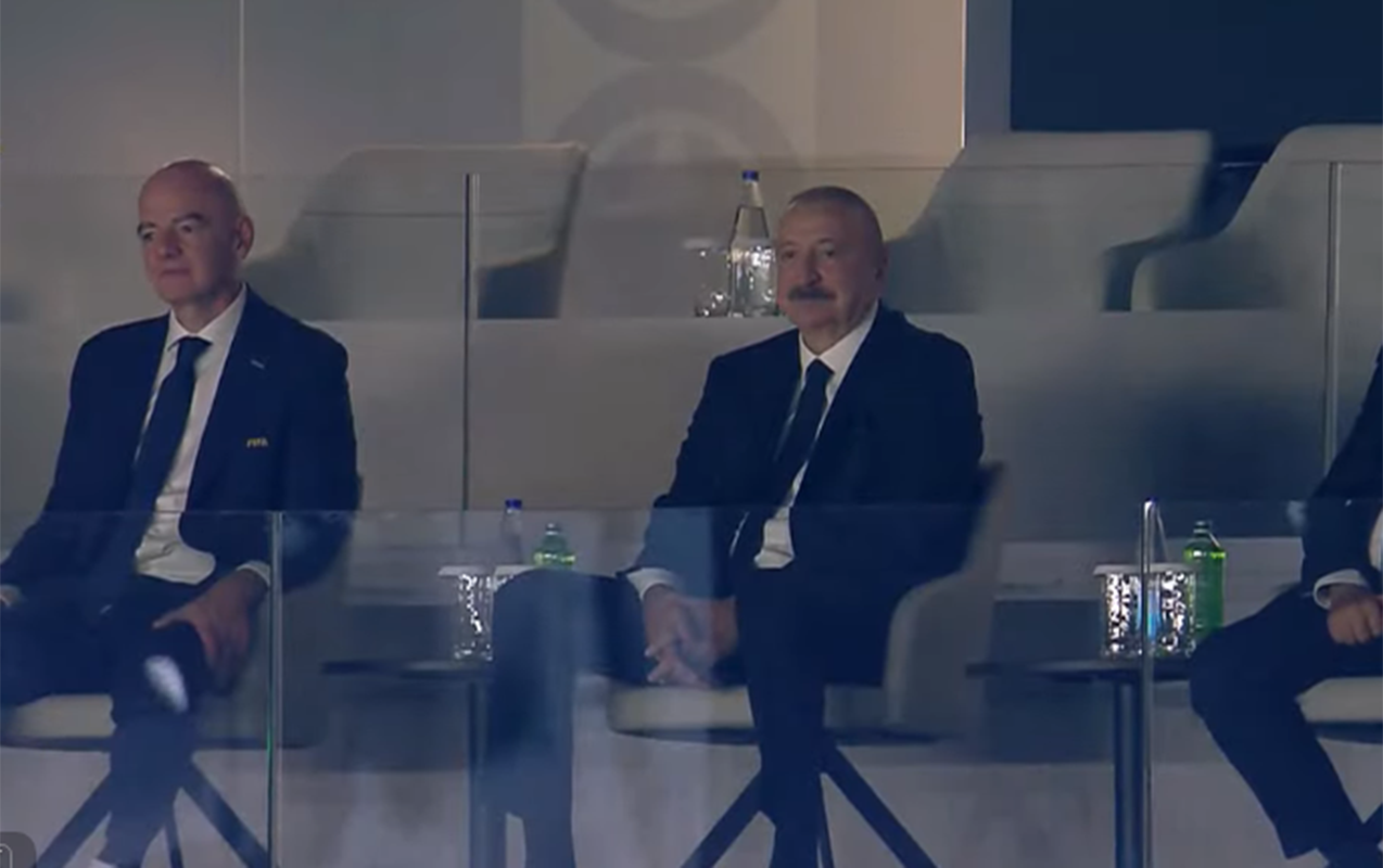prezident-oyunu-stadiondan-izledi