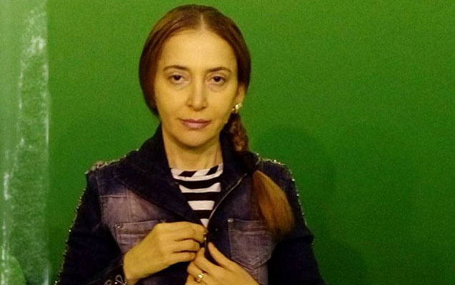 xanim-jurnaliste-itler-hucum-etdi