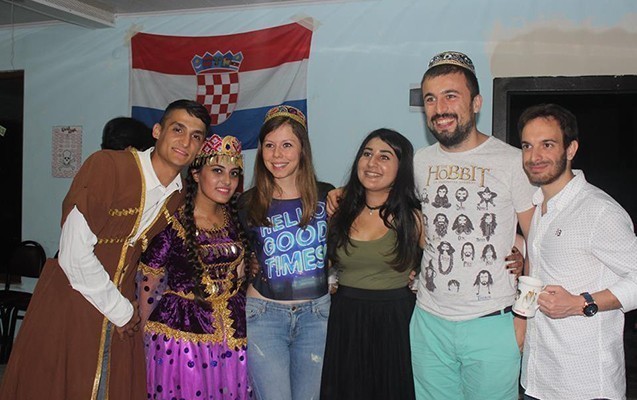 ireli-gencleri-feel-like-a-european-layihesinde