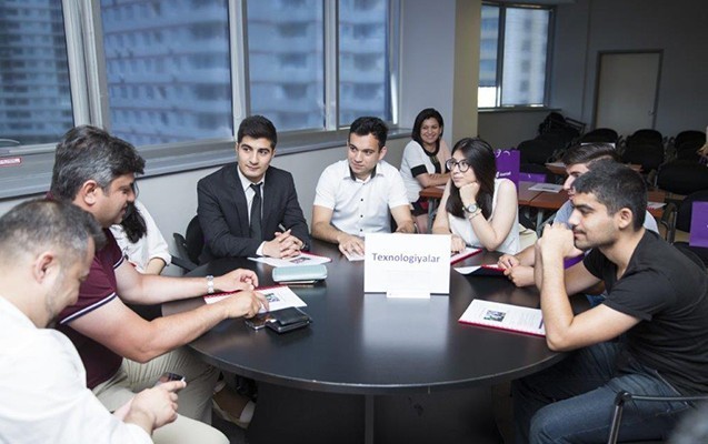 azercell-le-pesekar-karyeraya-ilk-addimlar