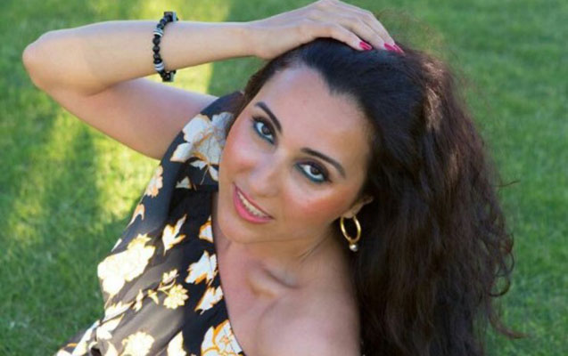 flora-qizinin-fotolarini-paylasdi