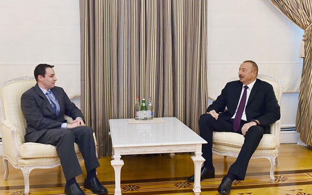 eliyev-abs-numayendesi-ile-gorusdu