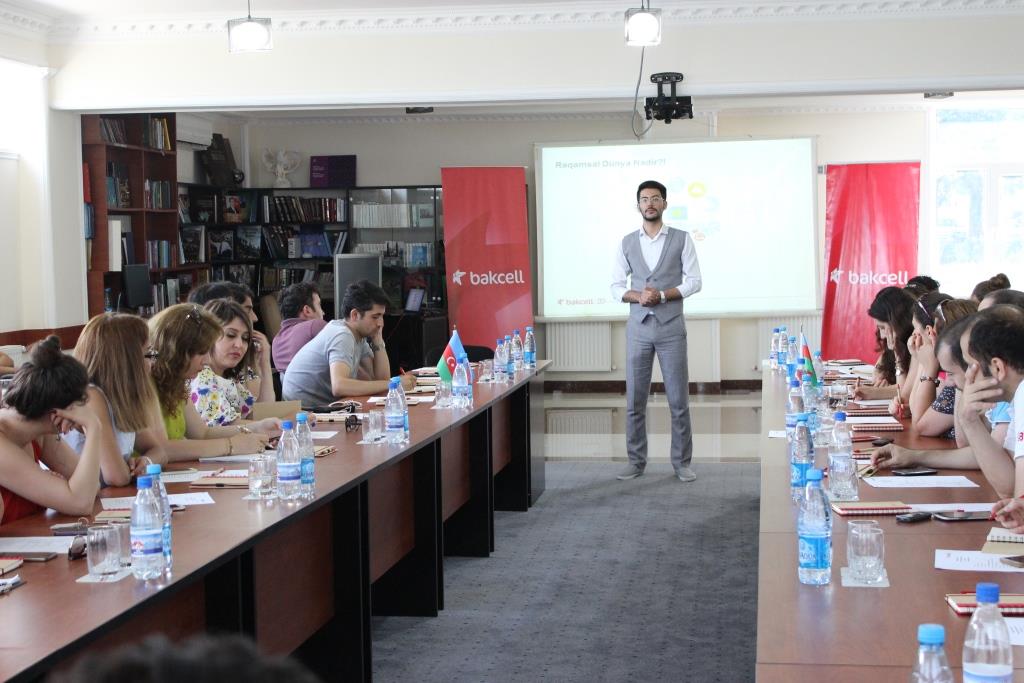 bakcell-jurnalistler-ucun-seminar-teskil-etdi