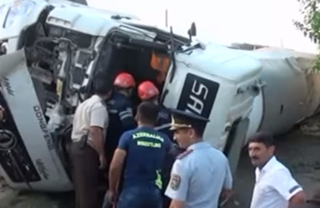 surucu-sukan-arxasinda-oldu