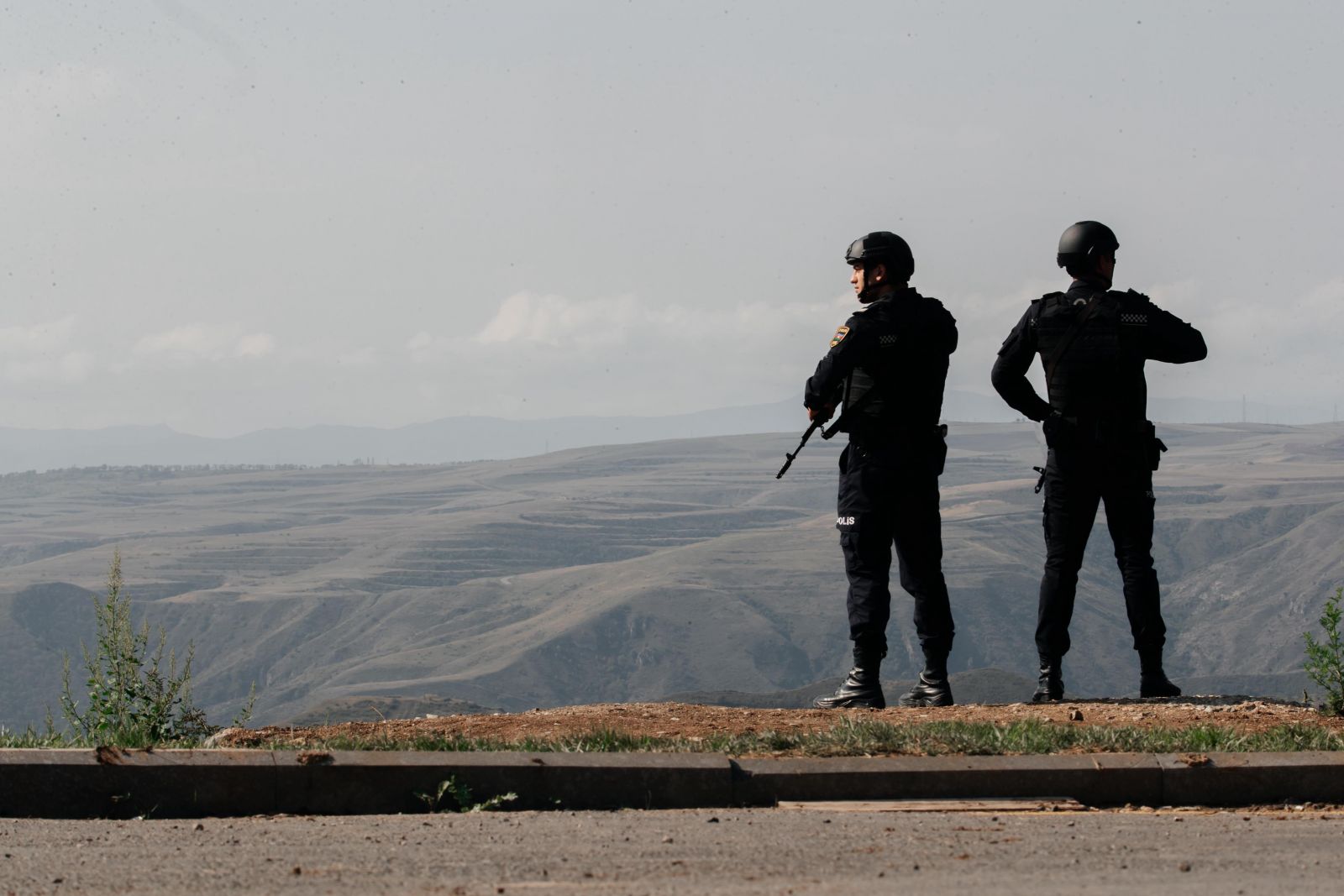 Bir Daha D n k Kimdir Polis 