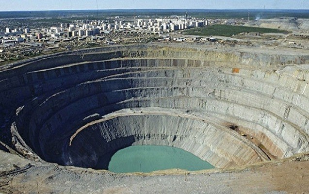 rusiyada-almaz-medenini-su-basdi